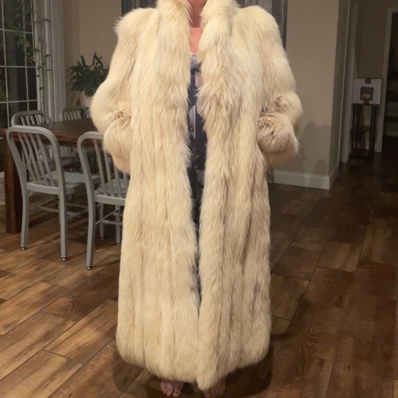 Mother-in-Law’s Vintage 80s Fawn Fox Fur Coat in MINT Condition!!! - Picture 8 of 10